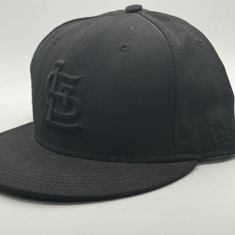 New Era 59FIFTY St Louis Cardinals MLB Fitted Hat Black on Black Size 7 1/2 Wool
